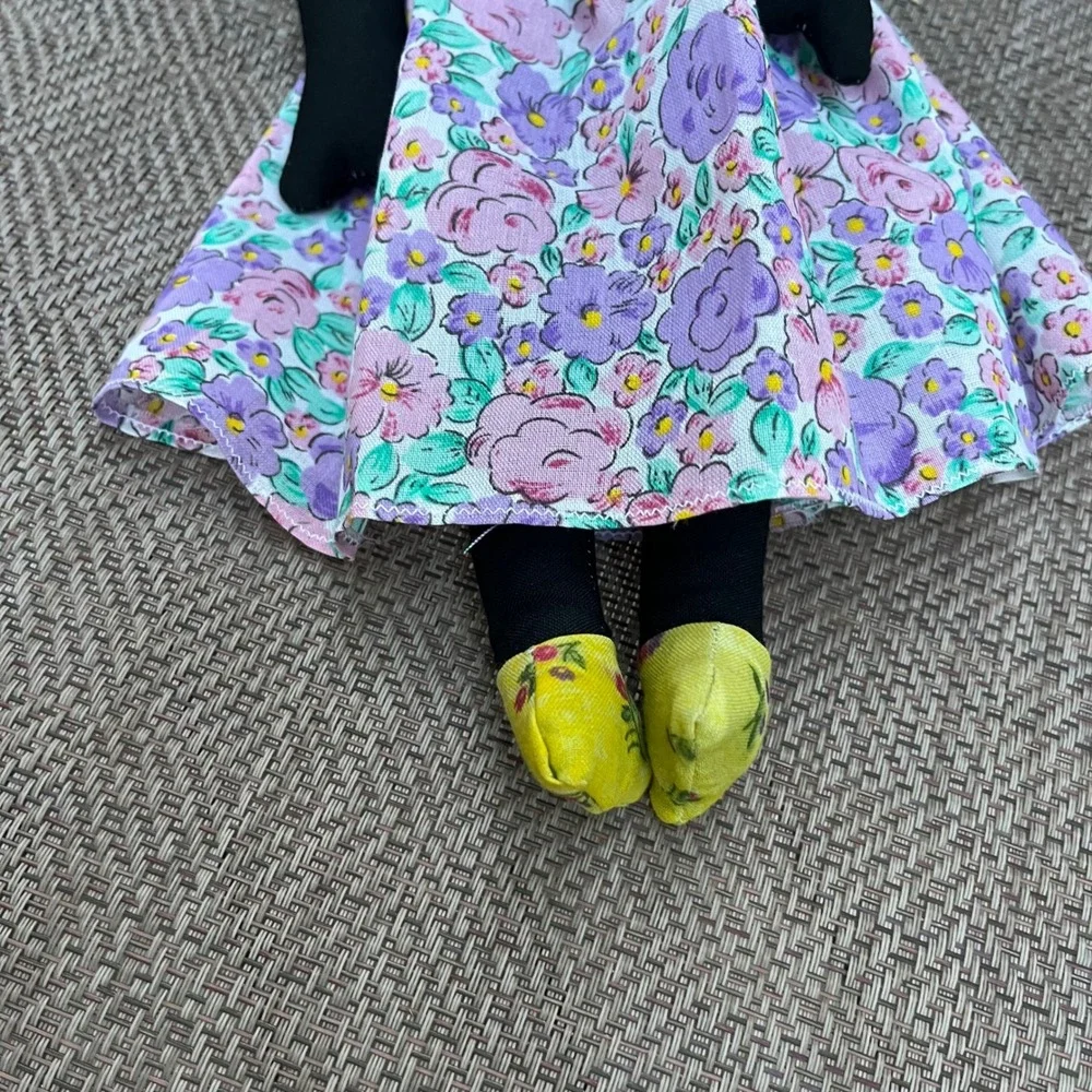 Vintage Venezuelan Folk Art Cloth Doll Handmade Floral Dress Yellow Headwrap 16